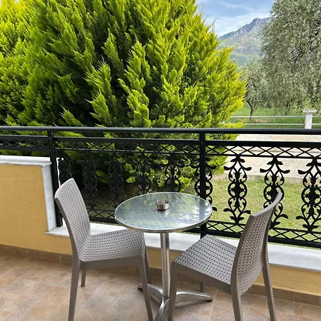 Iraklis 3*