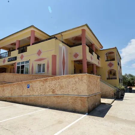 Апарт-отель Iraklis Скала-Рахониу