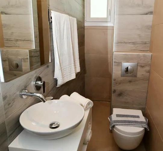 Apart Otel Iraklis 3*