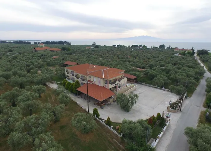 Apartahotel Iraklis 3*